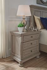 Picture of Lettner Queen Storage Bedroom Set