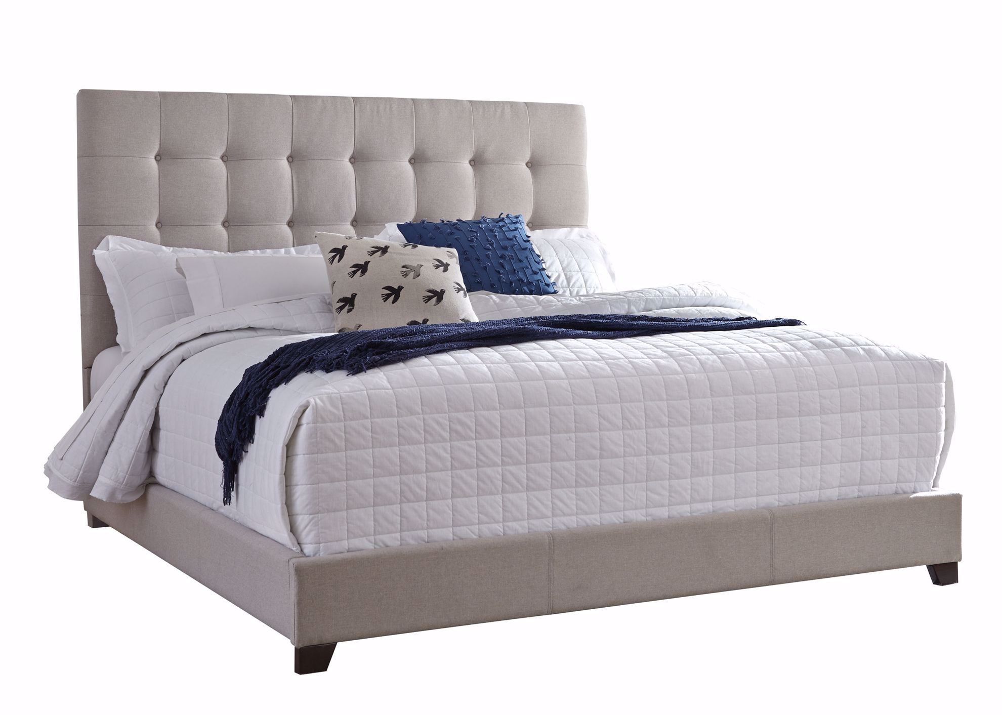 Dolante Queen Bed