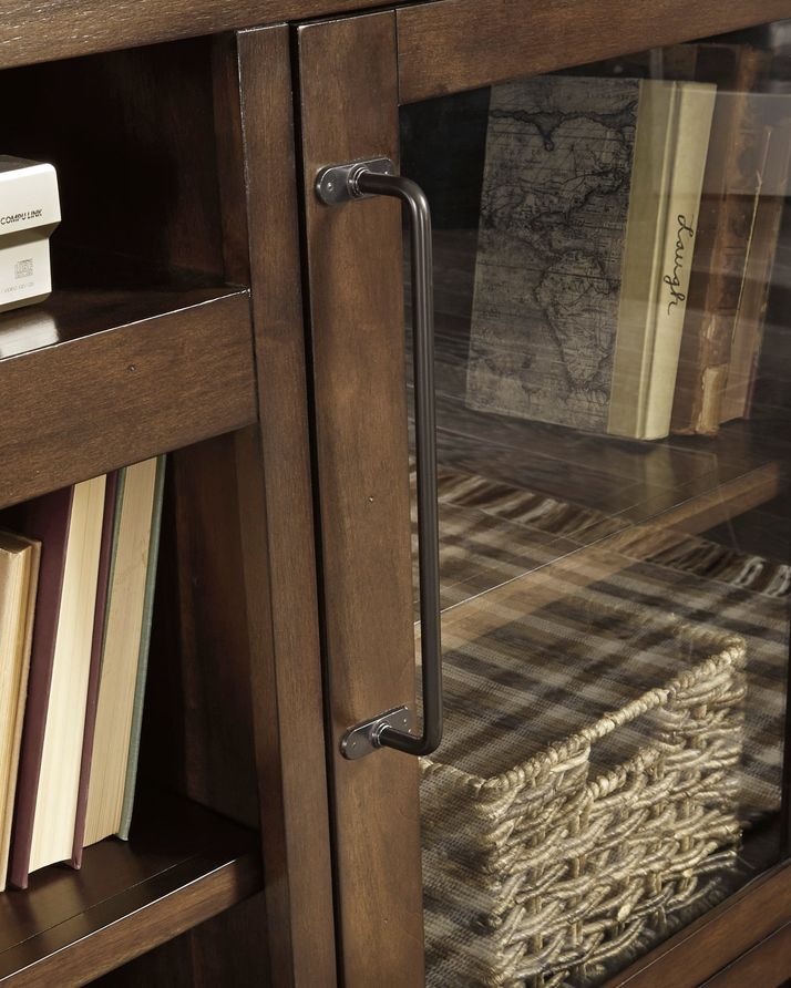Picture of Starmore TV Stand with Piers