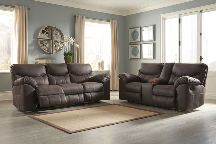 Picture of Boxberg Reclining Console Loveseat