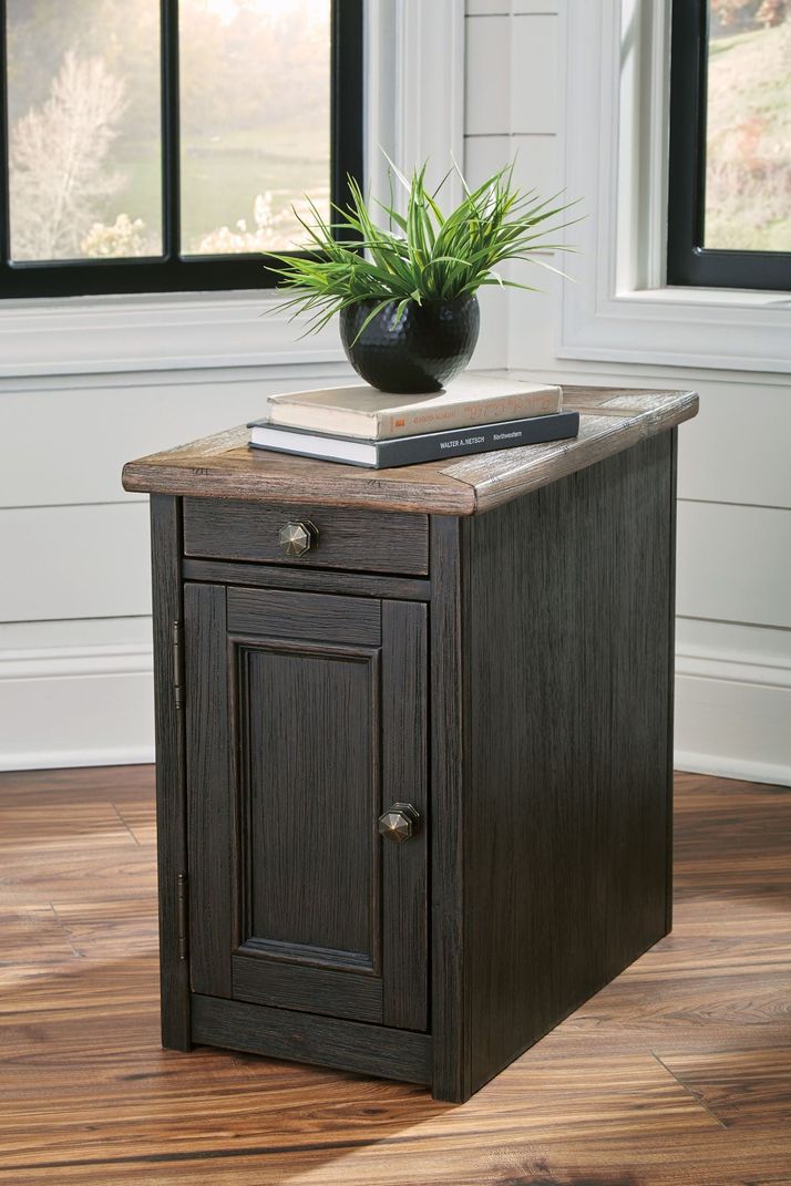 Picture of Tyler Creek Power Chairside Table