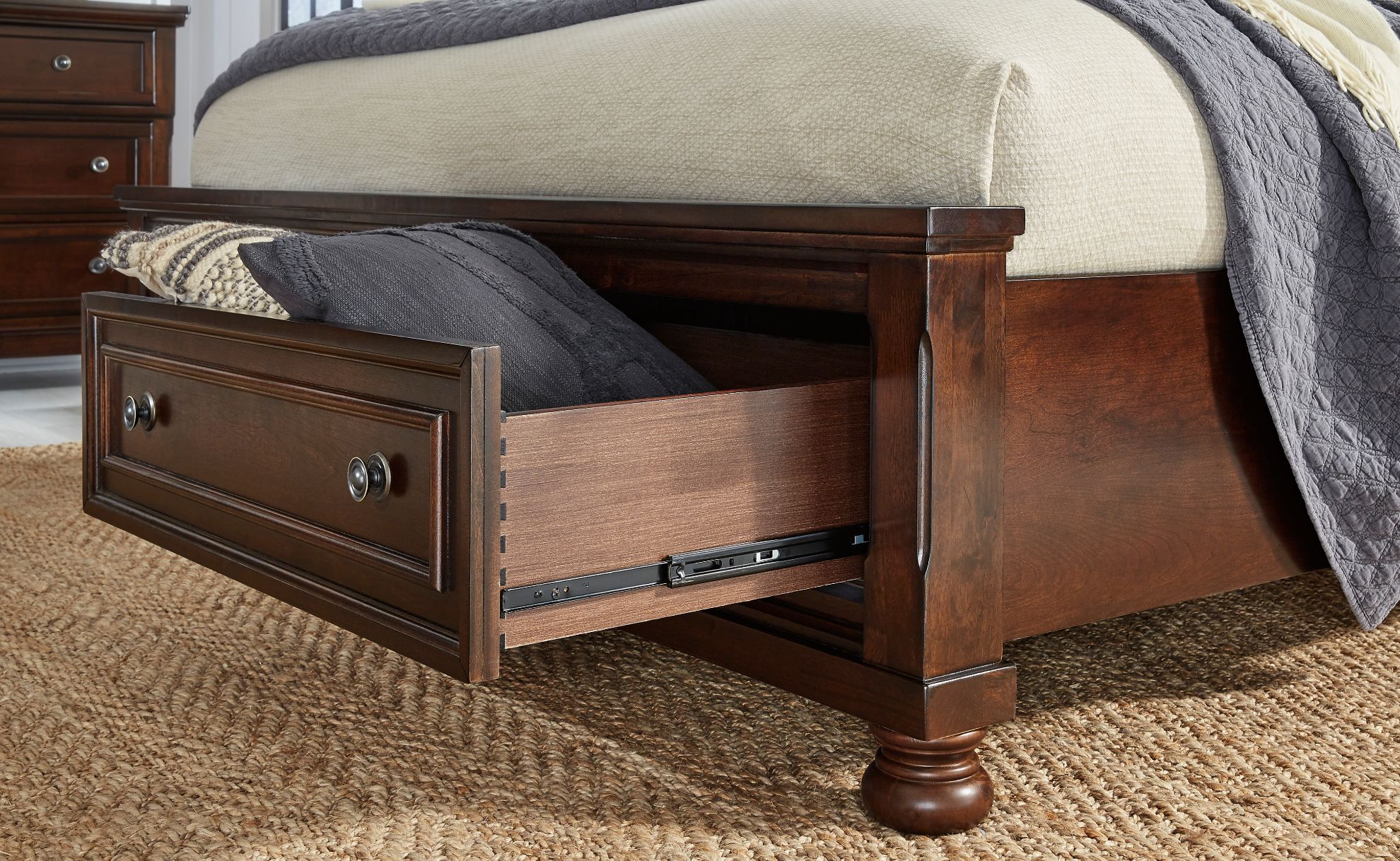 Porter king deals sleigh bed