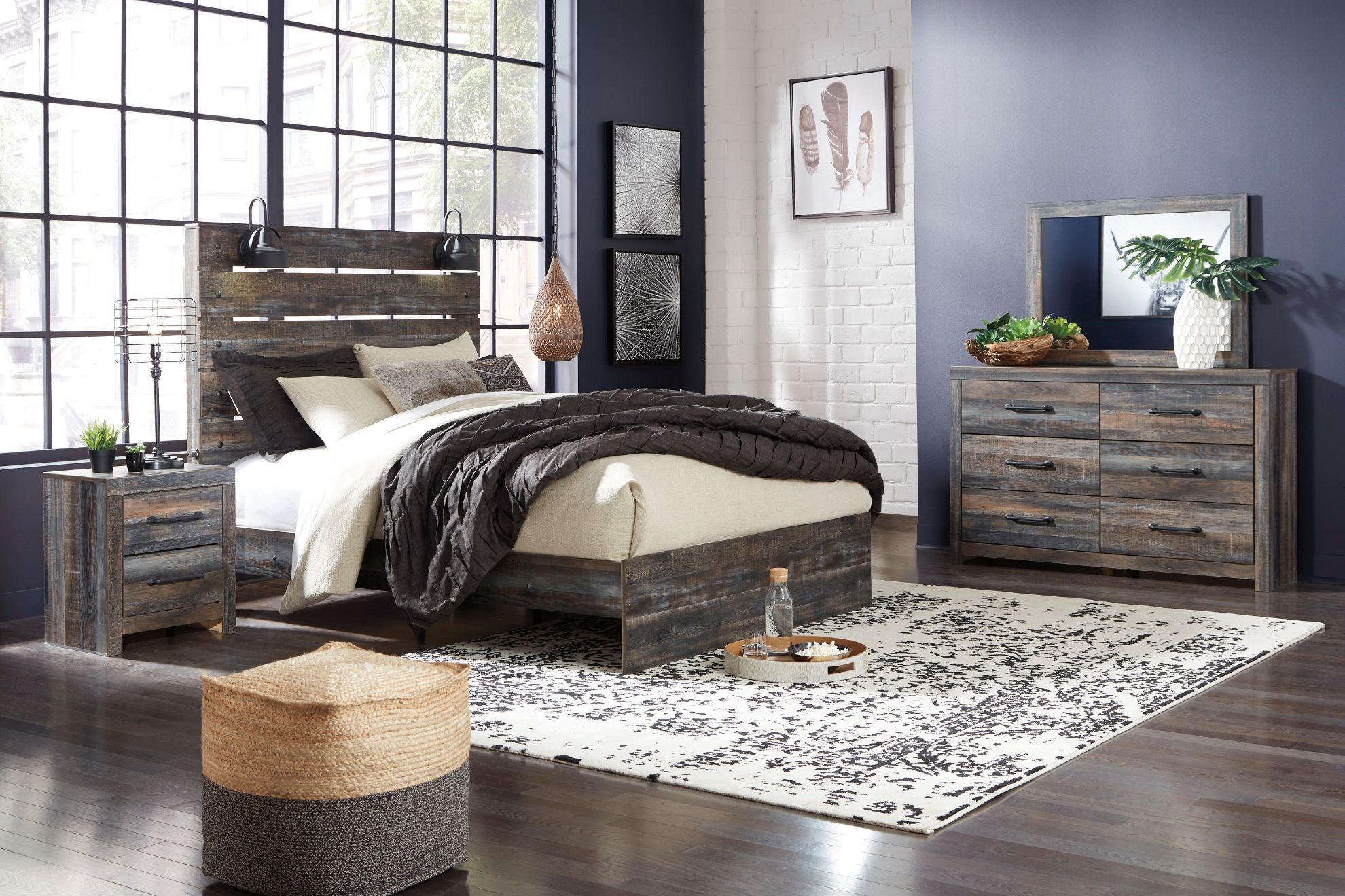 Drystan Queen Panel Bedroom Set