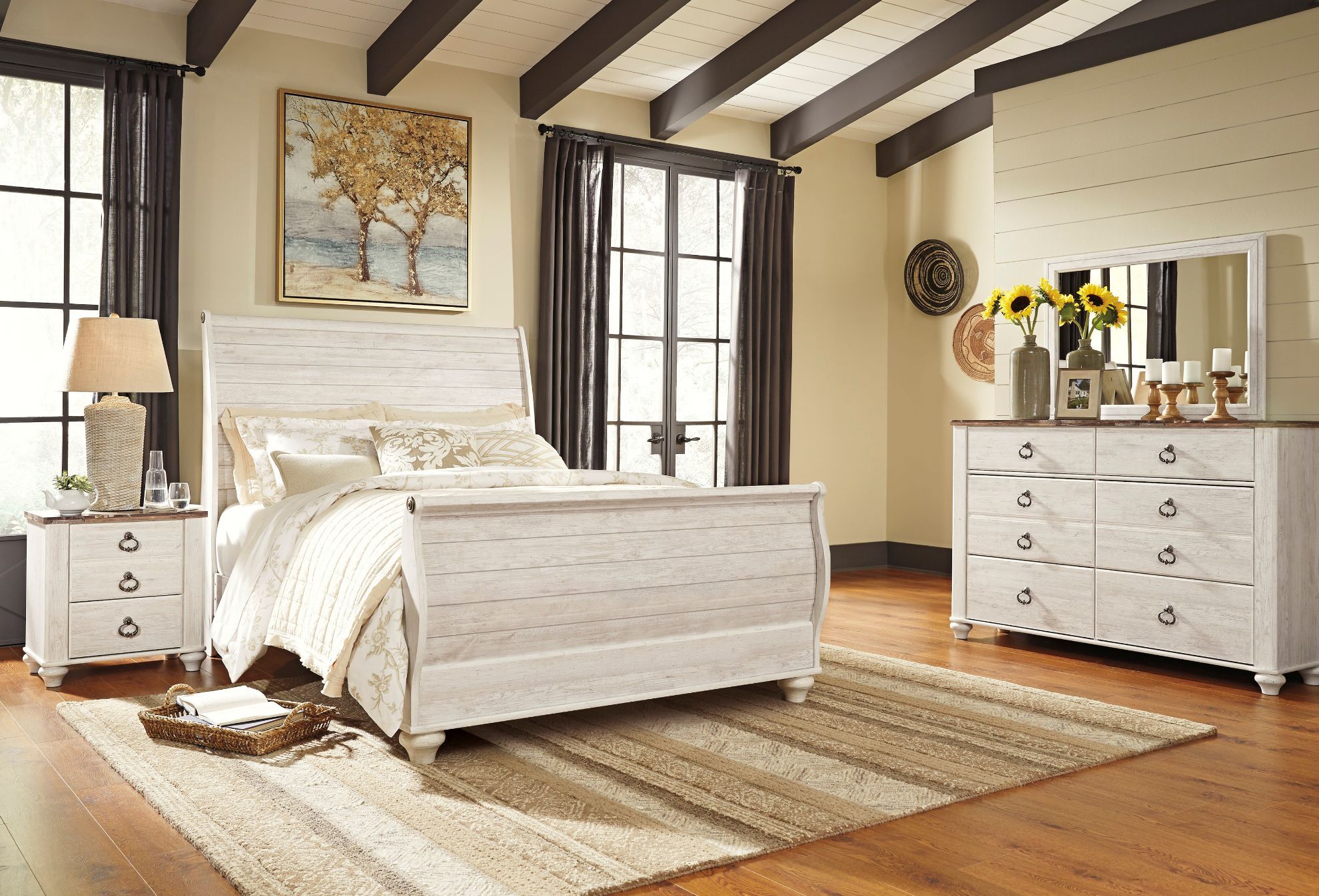 Willowton Queen Sleigh Bedroom Set