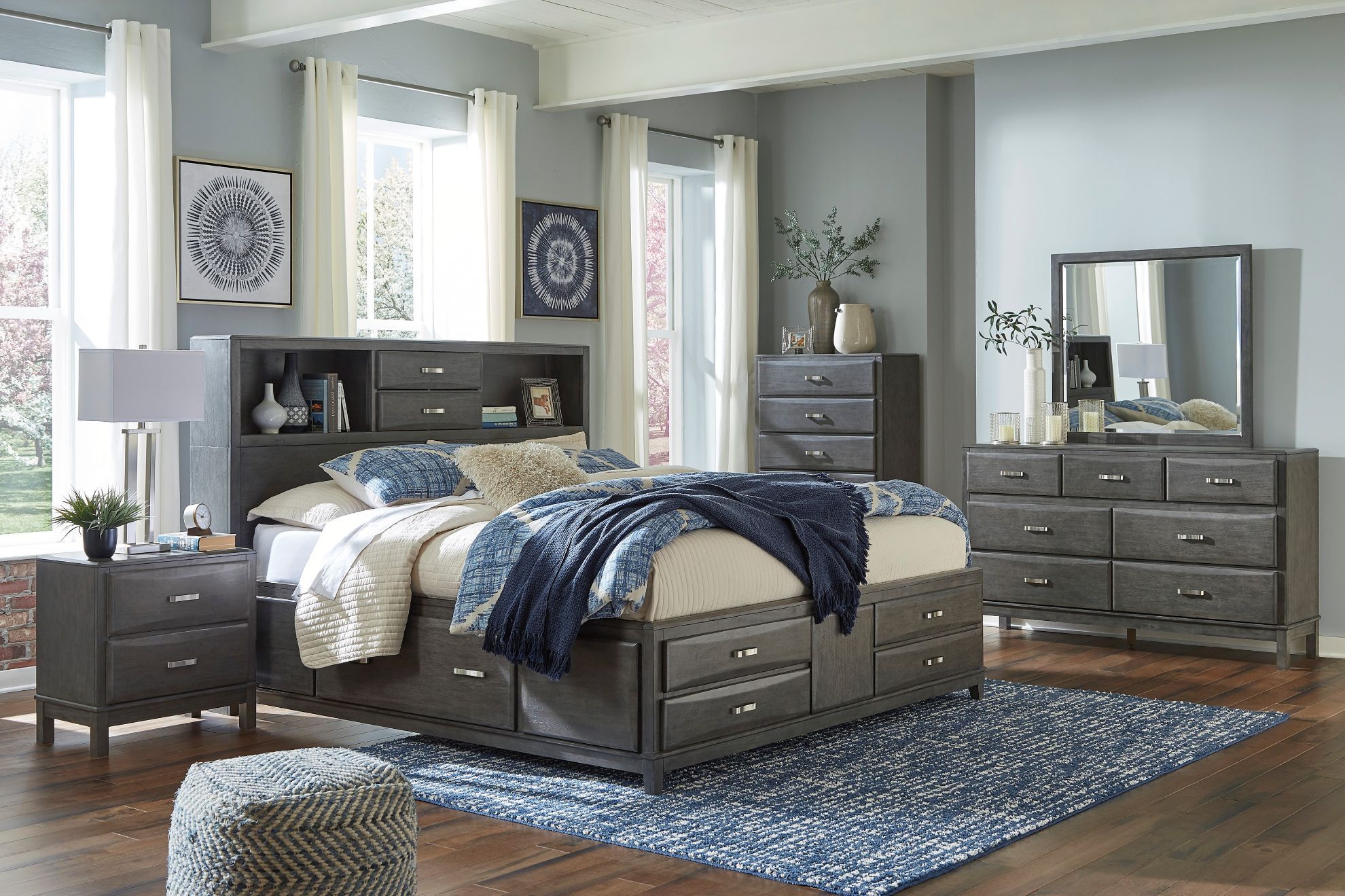 Caitbrook Queen Storage Bedroom Set