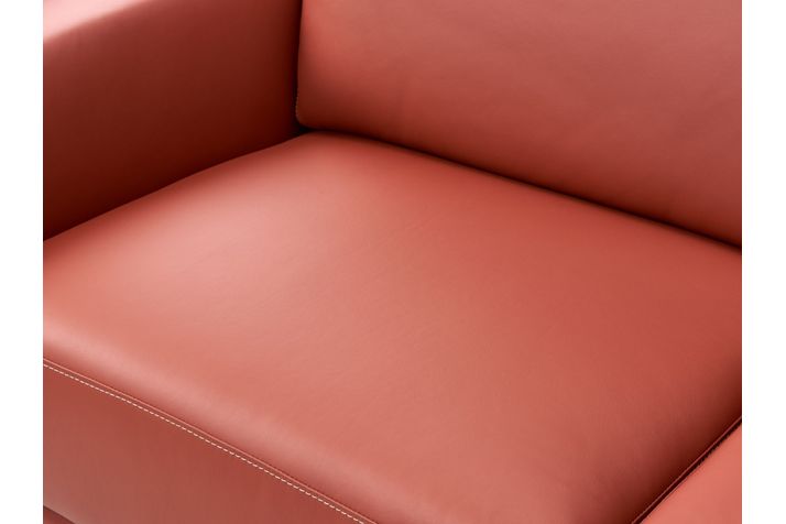 Picture of Como Leather Loveseat