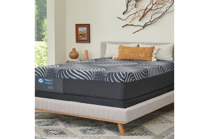 Picture of High Point Hybrid Firm Queen Mattress