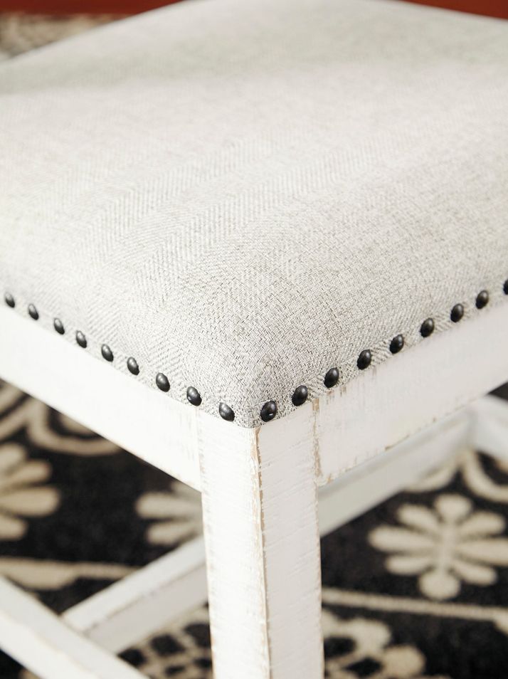 Picture of Valebeck Side Chair