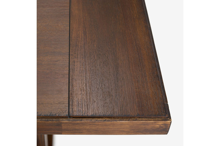 Picture of Bakersfield Table with 4 Chairs and 1 Bench