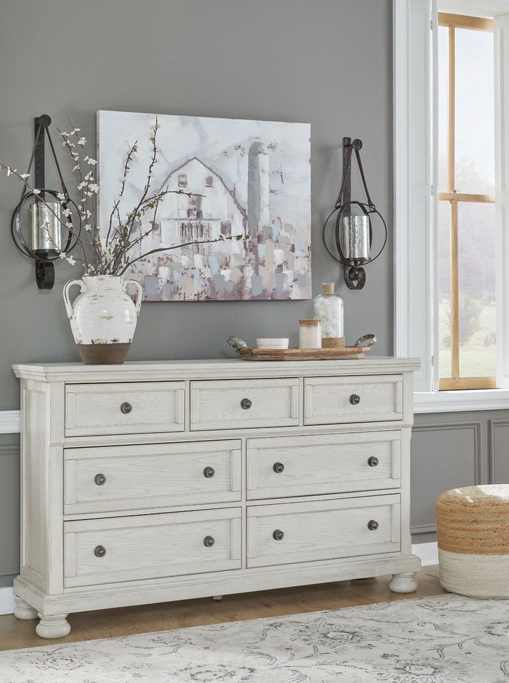 Picture of Robbinsdale Dresser