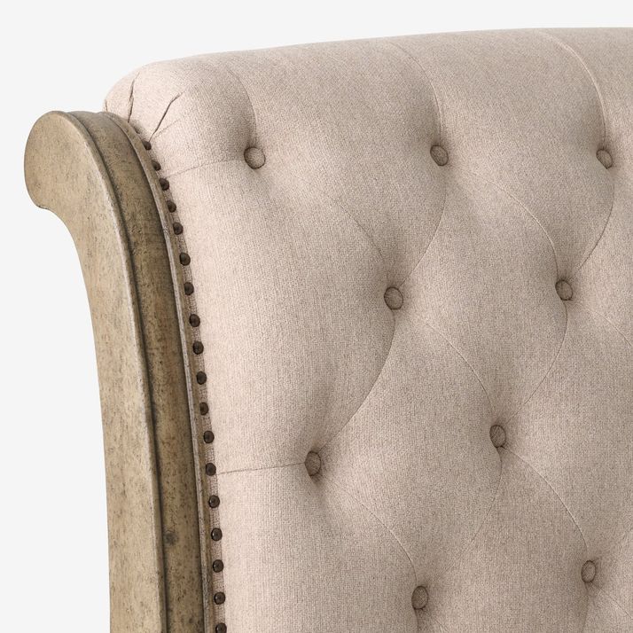 Picture of Lakeway Queen Upholstered Bed