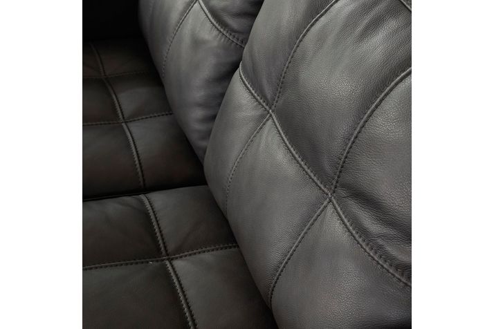 Picture of Luigi Loveseat