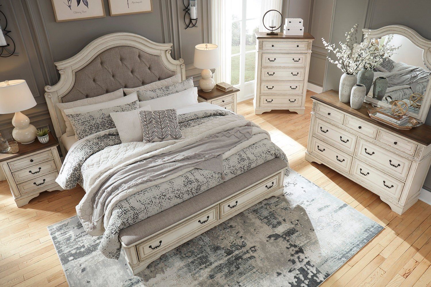 Realyn King Storage Bedroom Set