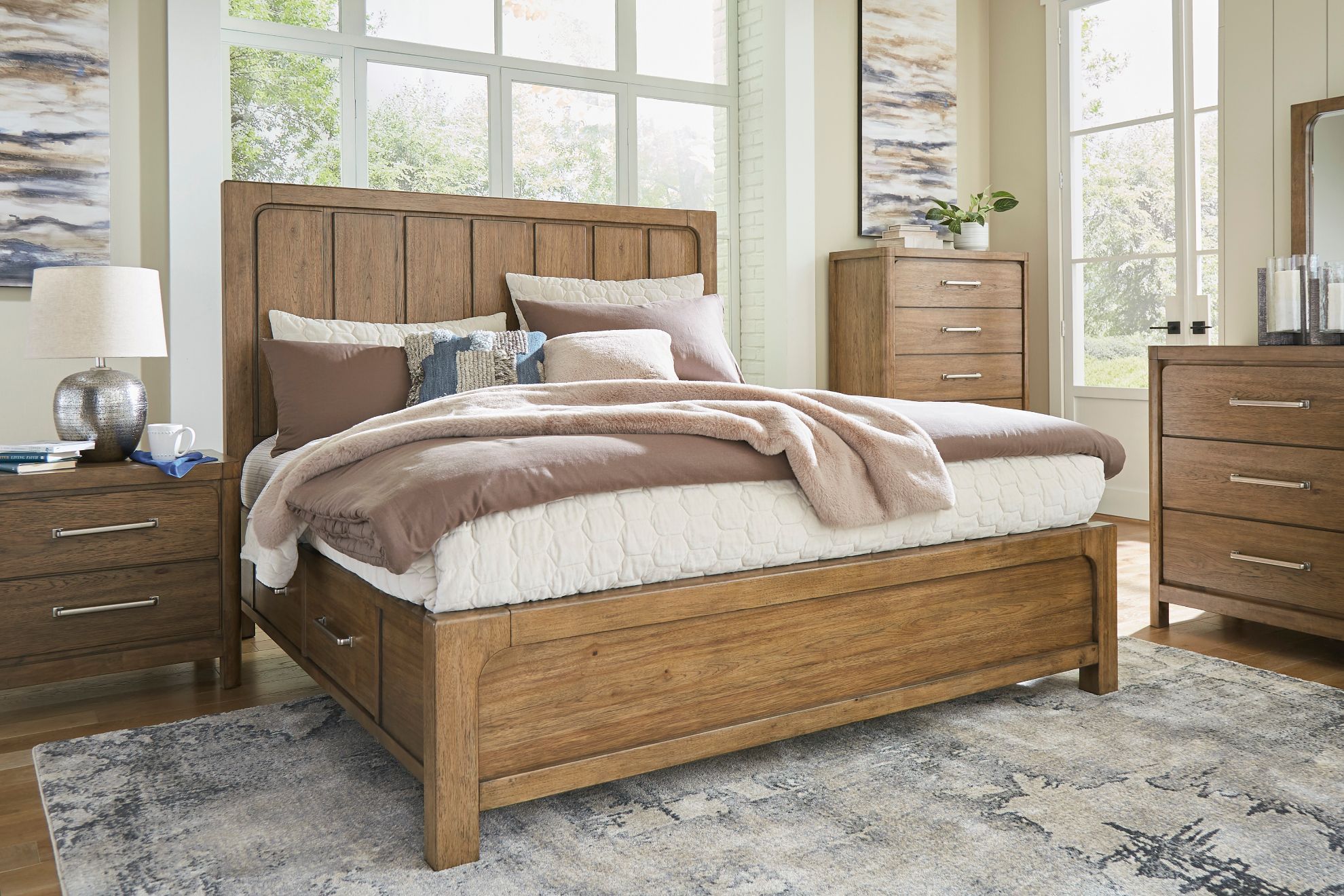 Cabalynn King Storage Bedroom Set