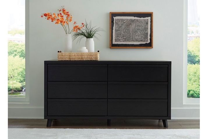 Picture of Danziar Dresser