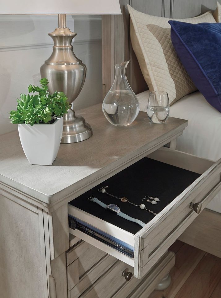 Picture of Lettner Queen Panel Storage Bedroom Set
