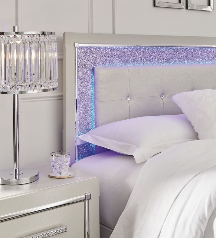 Picture of Zyniden Queen Bed