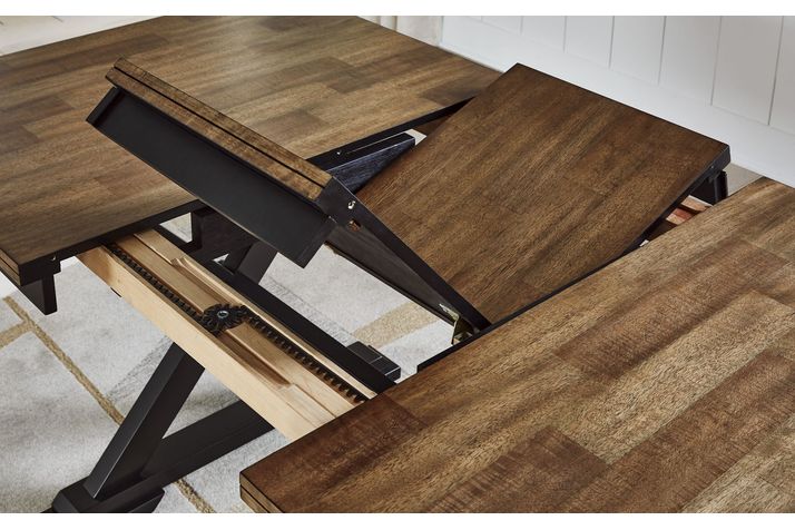 Picture of Wildenauer Dining Table