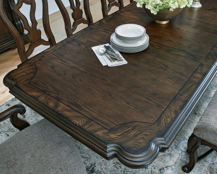 Picture of Maylee Dining Table