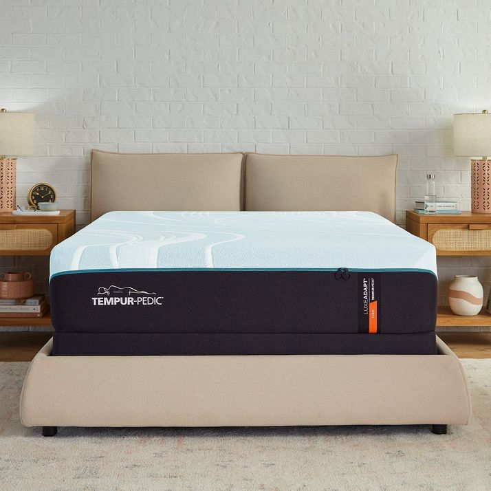 Picture of LuxeAdapt Firm 2.0 Queen Mattress