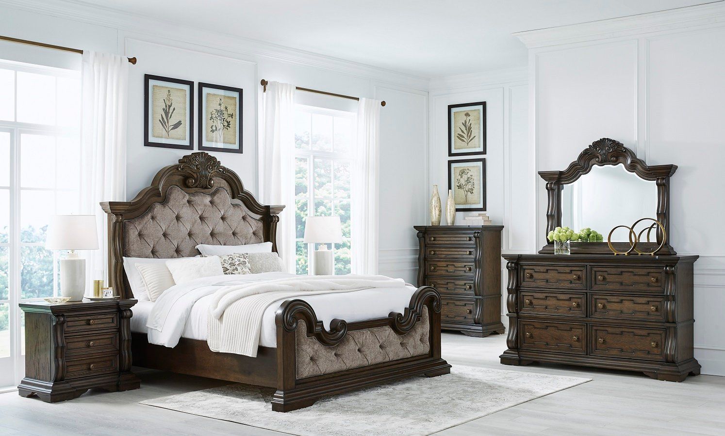 Maylee Queen Bedroom Set