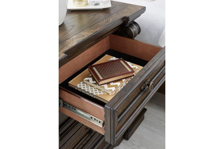 Picture of Maylee King Bedroom Set