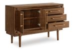 Picture of Lyncott Dining Server
