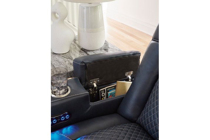 Picture of Fyne Dyme Power Recliner