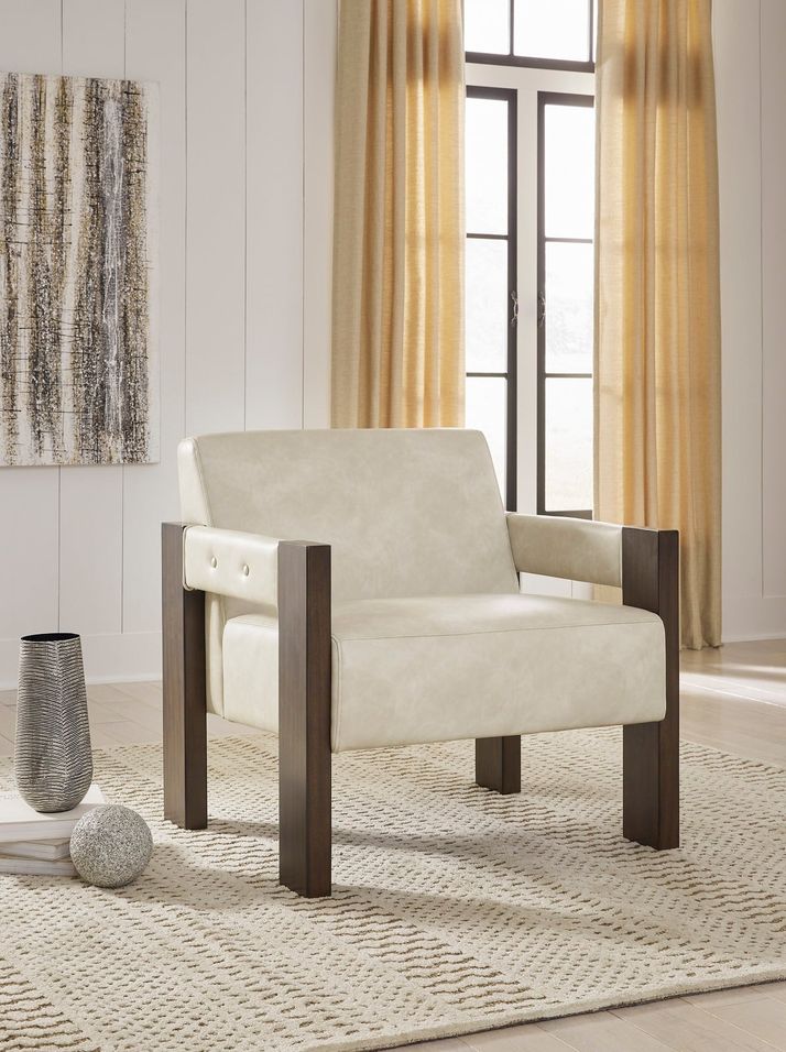 Picture of Adlanlock Accent Chair