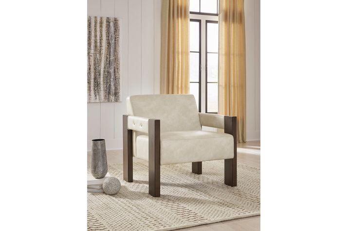 Picture of Adlanlock Accent Chair