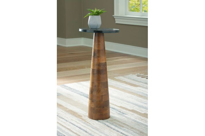 Picture of Quinndon Accent Table