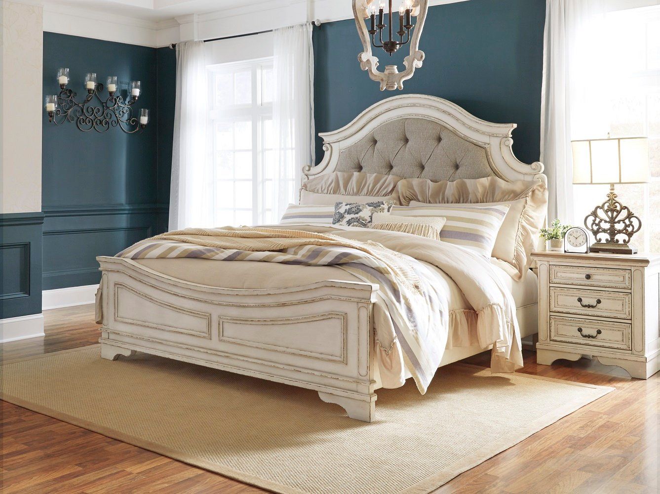 Realyn Panel Bed King by Ashley Furniture