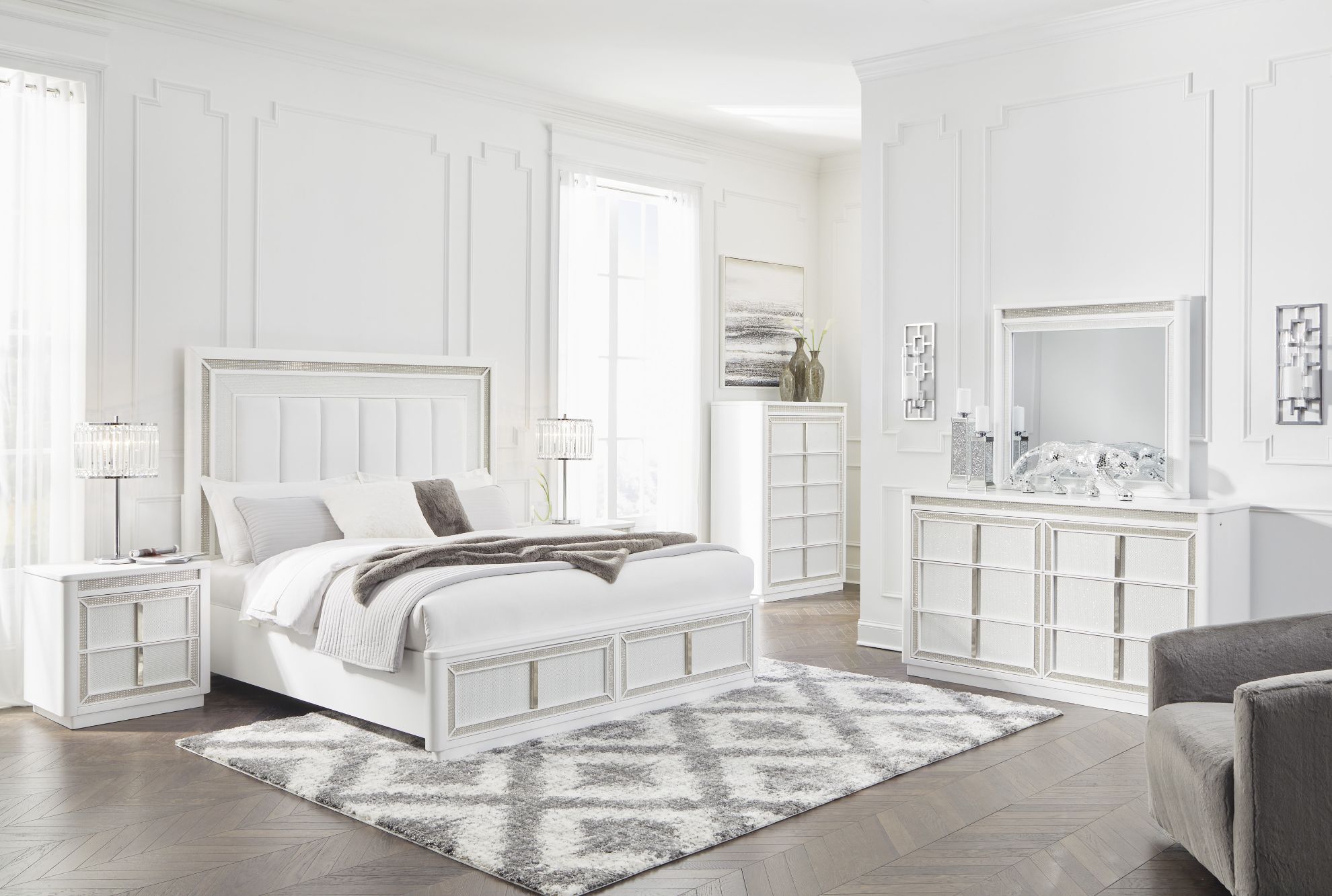 Chalanna King Storage Bedroom Set