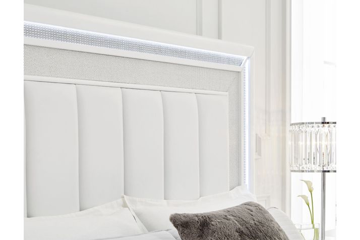 Picture of Chalanna King Storage Bedroom Set