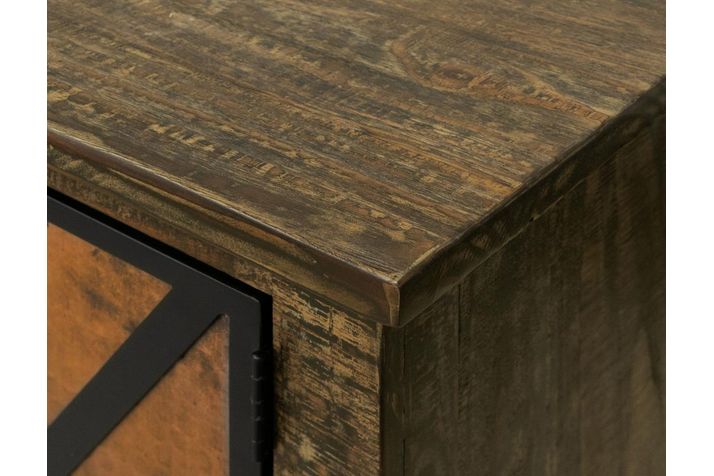 Picture of Blackburn Console