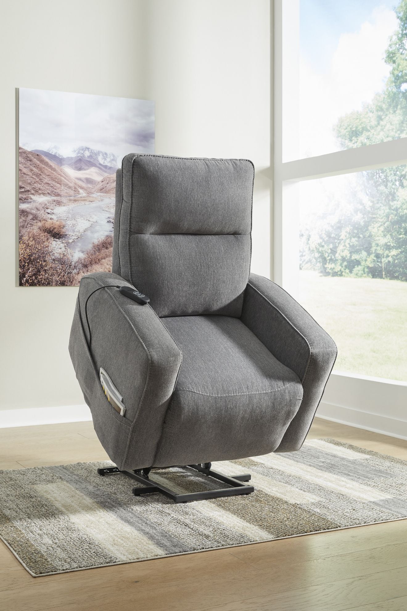 Starganza Power Lift Recliner | The Furniture Mart