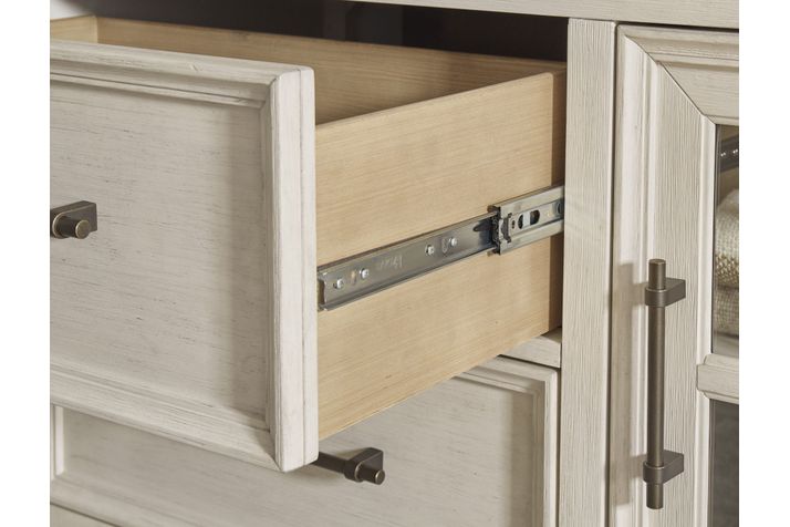 Picture of Shaybrock Dresser