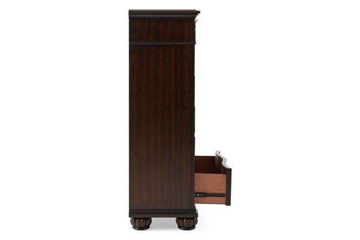 Picture of Maximus Chest