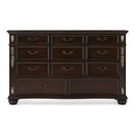 Picture of Maximus Dresser