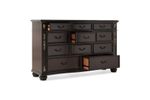 Picture of Maximus Dresser