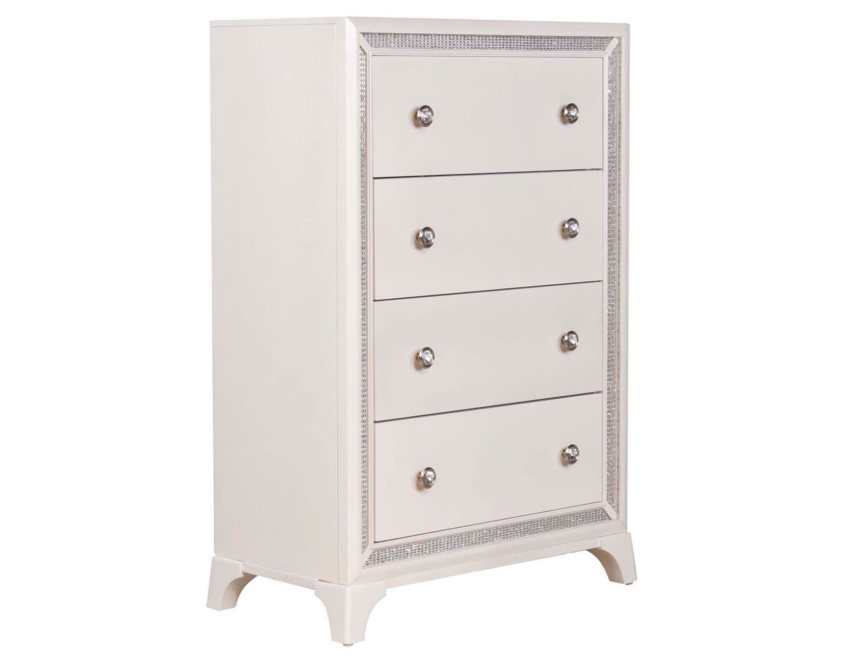 Cassie Chest