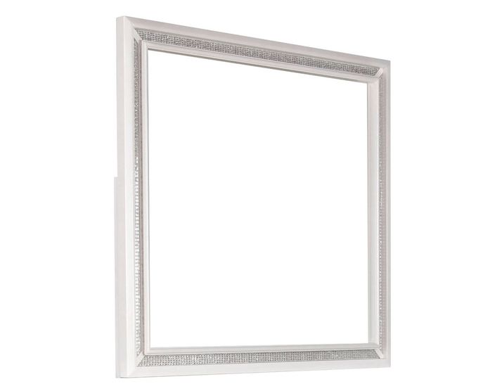 Picture of Cassie Mirror