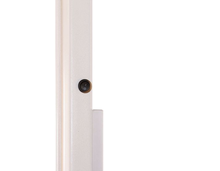 Picture of Cassie Mirror