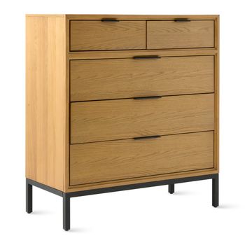 A picture of Newport Chest.