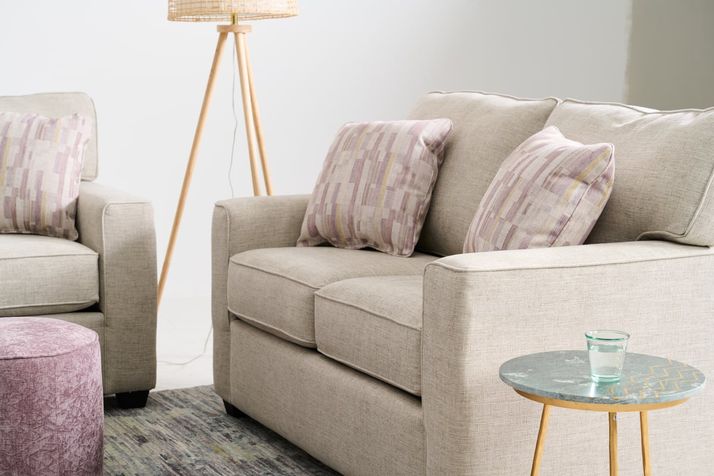Picture of Jay Alilin Loveseat