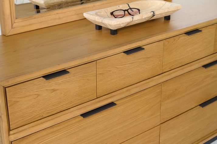 Picture of Newport King Bedroom Set