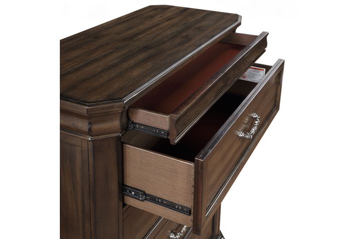 Picture of Lyndhurst Chest