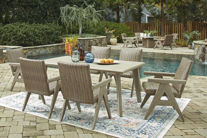 Picture of Carisbo Dining Table