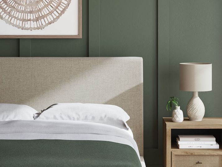 Picture of Cielden Queen Bed