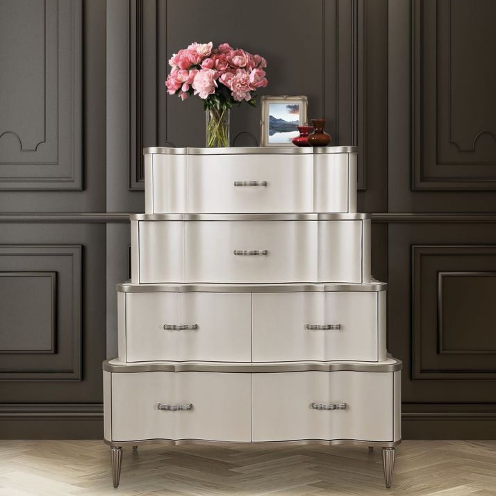 Picture of London Place Chest